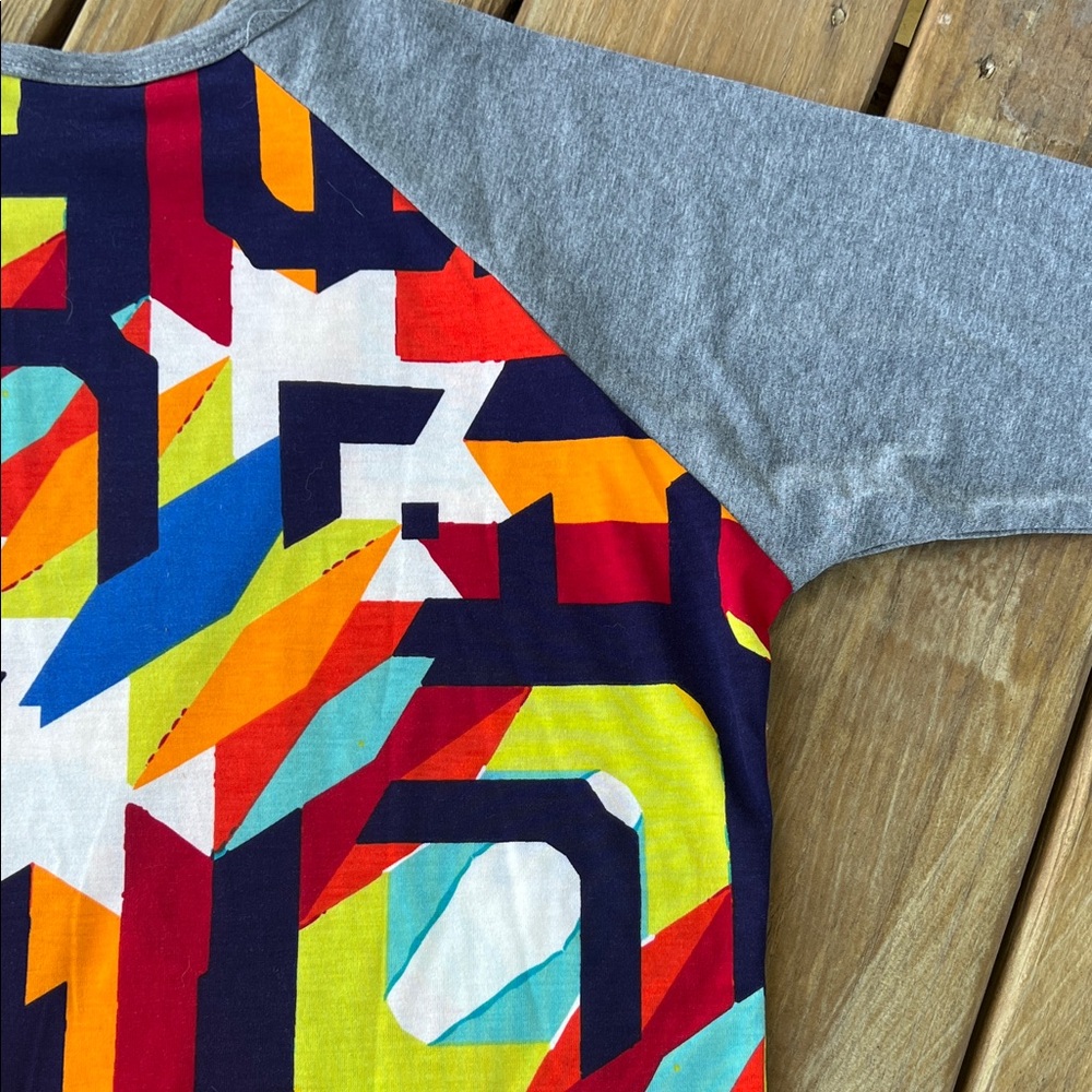 LuLaRoe Randy Tee - Picture 6 of 8